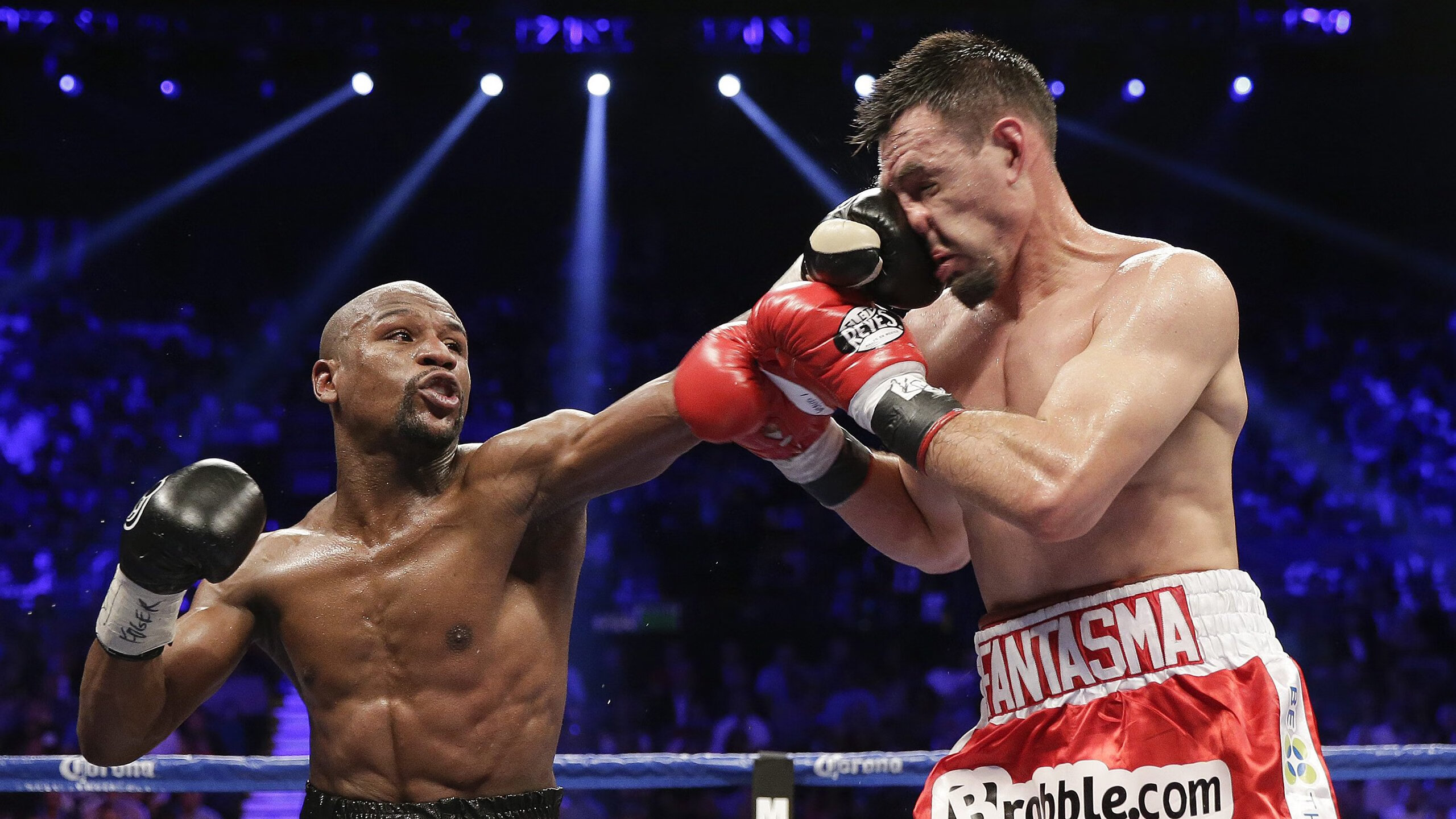 火力全开！厄瓜多尔压制秘鲁，格列兹曼连续得分拉开差距